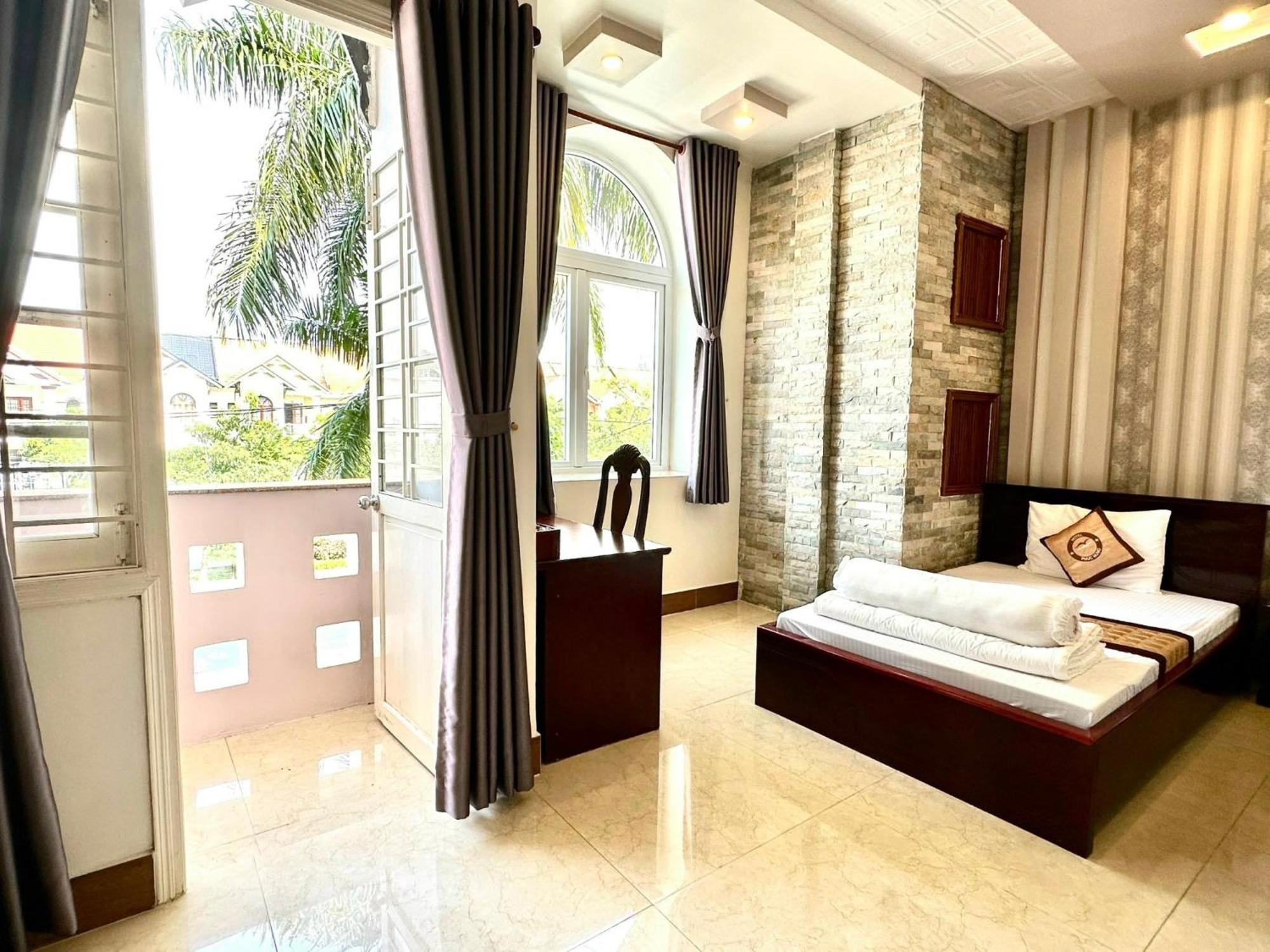 Phuc Hung Hotel Rạch Giá Luaran gambar
