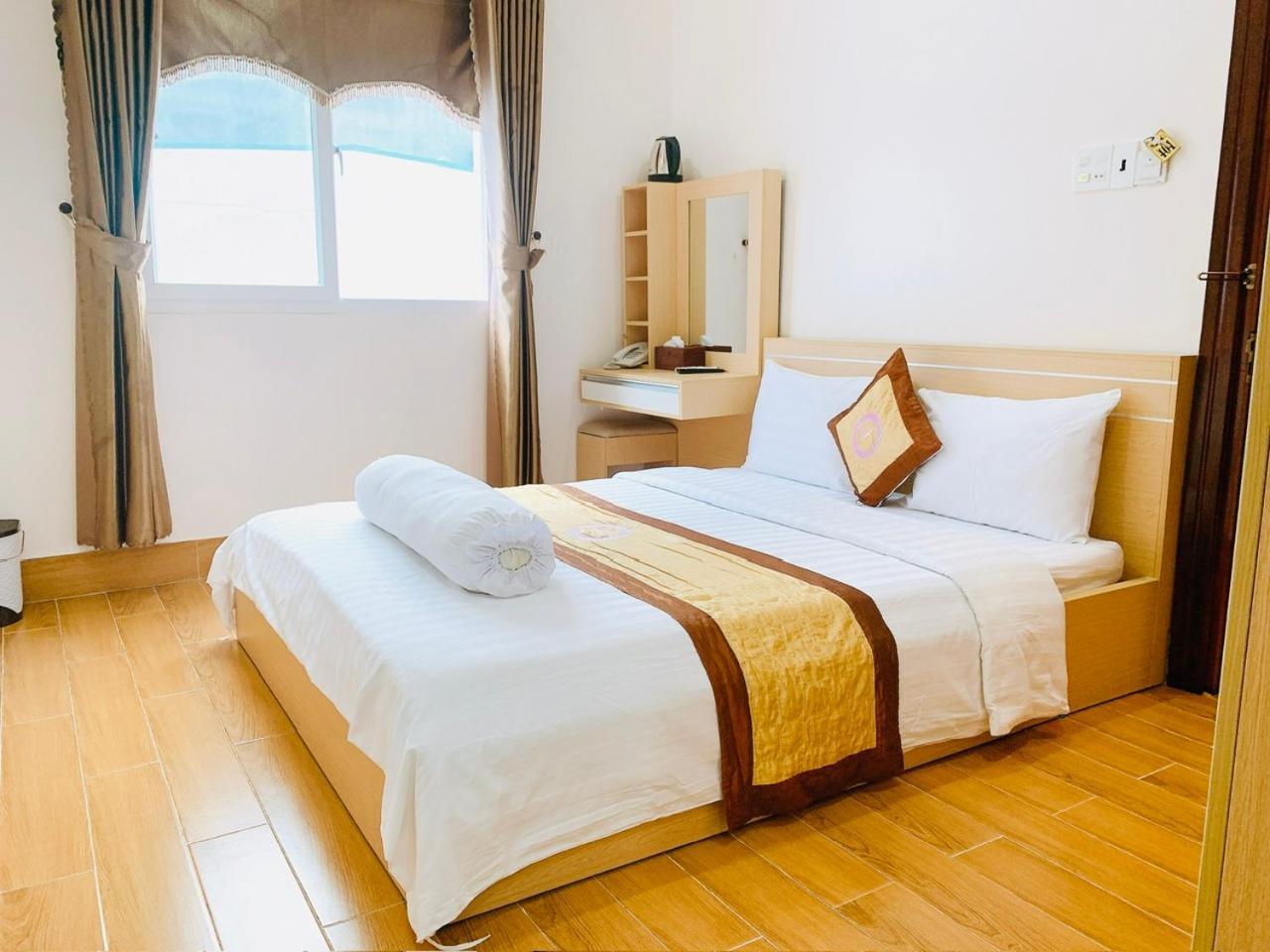 Phuc Hung Hotel Rạch Giá Luaran gambar