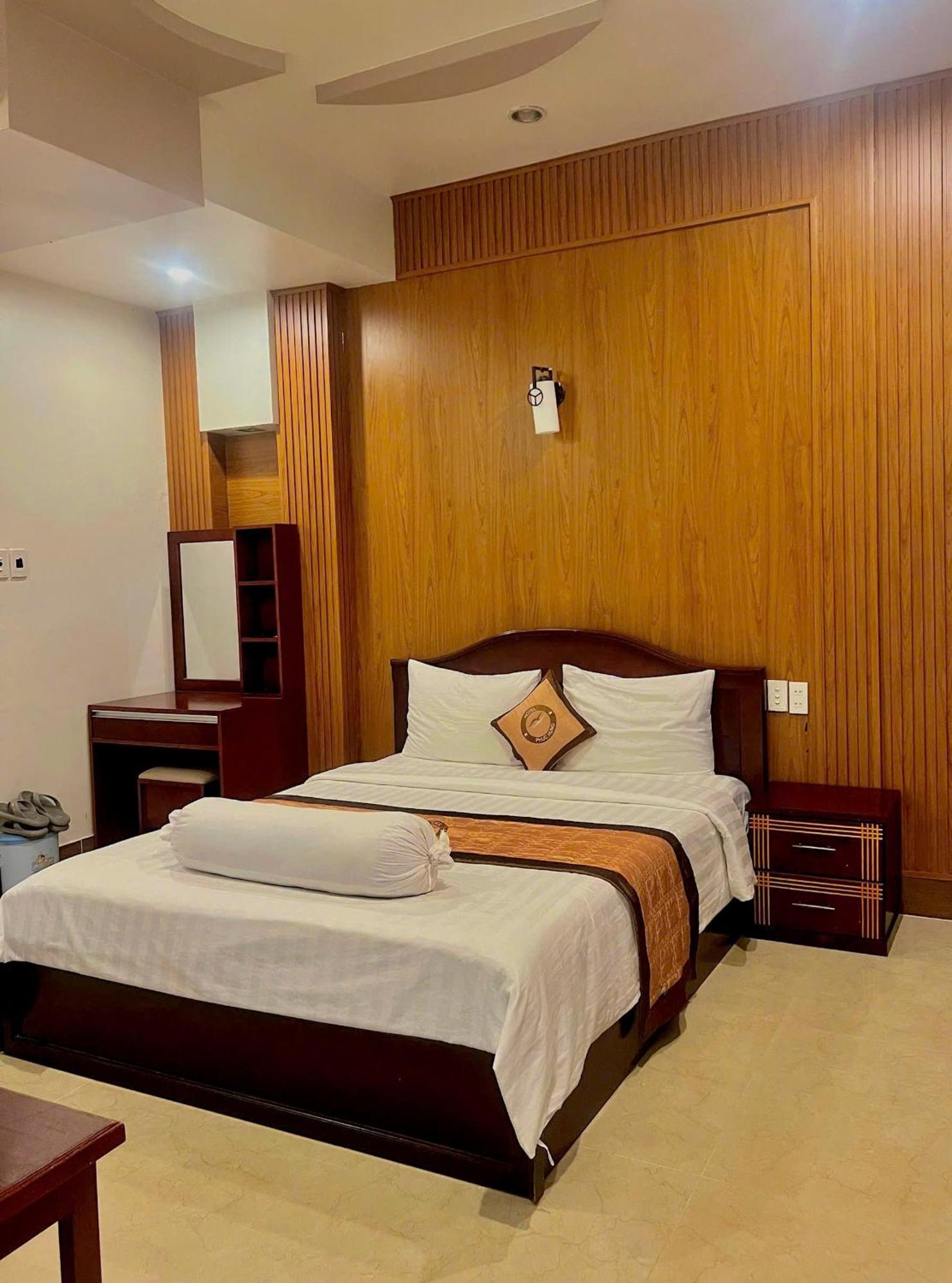Phuc Hung Hotel Rạch Giá Luaran gambar